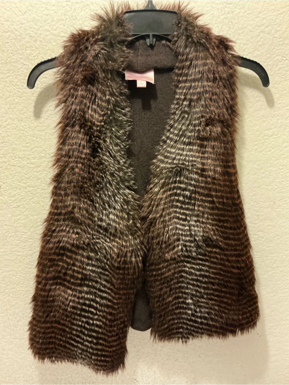 Romeo & Juliet Couture  Brown Faux Fur Vest size L